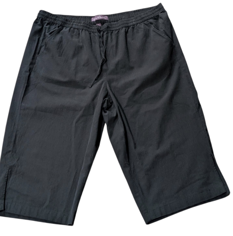 Gloria Vanderbilt Capri Pants NWT